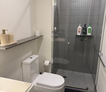 Southbank Apartment | Modern Southbank Escape 2BR with Pool & Sauna