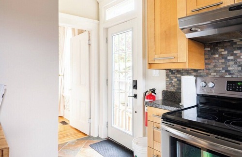 Stratford House | Modern & Spacious 1908 Home