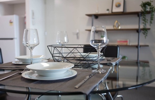 Belconnen Apartment | Modern spacious 1BDR, wifi, EV charging & parking, close to shops