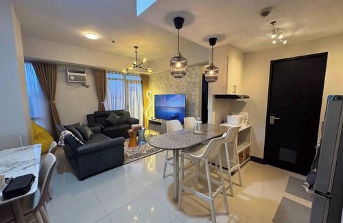 Socorro Condo | Modern & Spacious 2BR 68 sqm Condo in Manhattan Heights Pool View