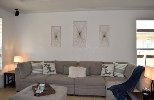 San Antonio House | Modern, spacious 3 bedroom family home with hot tub