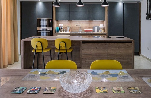 Luqa Apartment | Modern, spacious and easily accessible apartment in Luqa, Malta sleeps up to 6