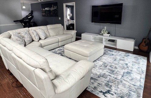 Del Rio Other | Modern Spacious Farmhouse: Jacuzzi & HUGE Outdoor Kitchen!