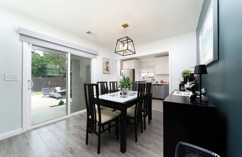 Fullerton House | Modern & Spacious Family Retreat 4BD Home – Mins to Disney Magic!