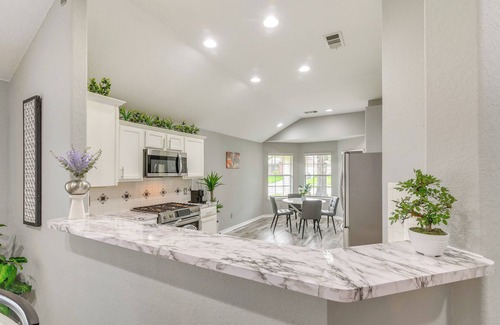 Barker House | Modern + Spacious: Family Home w/Yard in Houston!