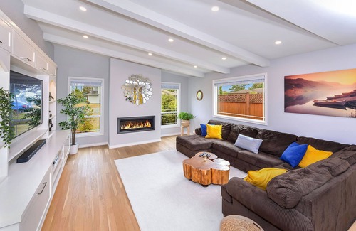 Sidney House | Modern Spacious Luxury Home