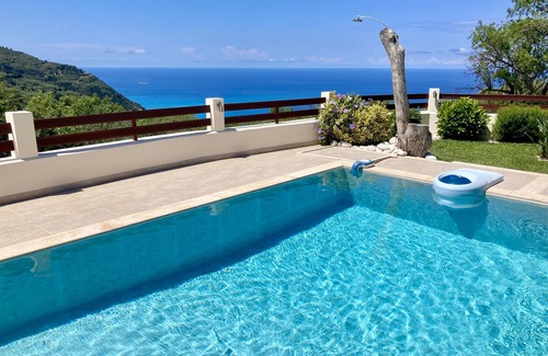 Kalamitsi Villa | Modern spacious villa with private pool, large garden and sea view/sunset