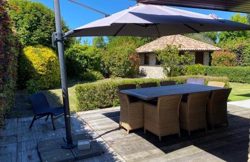 Eernegem House | Modern Spanish Hacienda - 10km from the coast