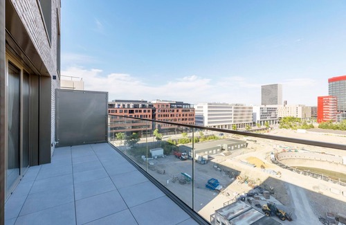 Sanem Apartment | Modern Stay: Balcony, Queen Bed, Near Suessem