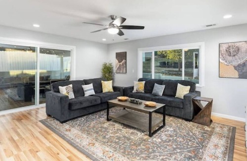 Mount Helix Villa | Modern Stay Getaway🧸 15 mins to Downtown/Beaches