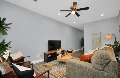 Southeast Houston House | Modern Stay Near Nrg, Medical Center & Downtown