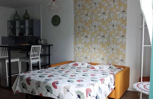 Penne-d'Agenais Apartment | Modern studio 23² in the heart of the medieval village