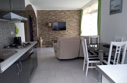Sao Goncalo Apartment | Modern Studio Apartment in Funchal