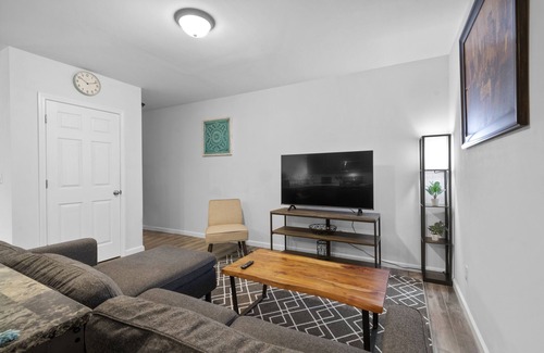 Festus Apartment | Modern Studio Apartment in the heart of Festus