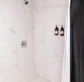 Bayonne Apartment | Modern Studio Getaway 20 MINS to NYC 10MIN EWR