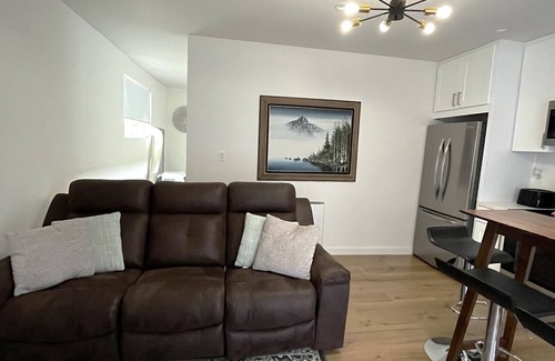 Marysville Apartment | Modern studio in MarysVille – A Forest Haven