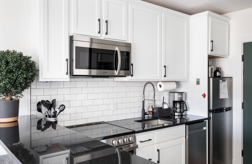 Bellaire Apartment | Modern Studio in New Boutique Resort with Fire Pit, Hot Tubs, Sauna, & More!