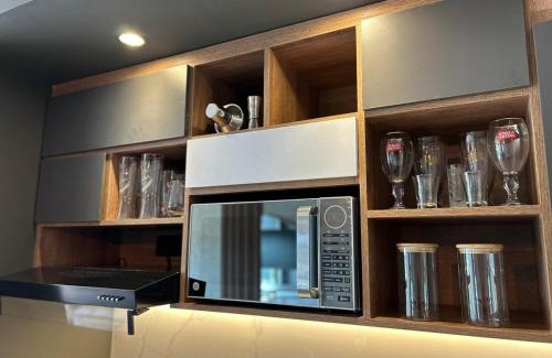 San Antonio Apartment | Modern Studio in South Cali - Style & Comfort