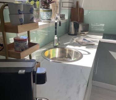 Athelstone Apartment | Modern studio with private patio