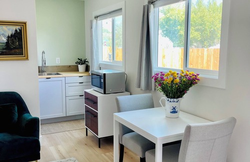 Carson City Apartment | Modern studio within minutes to Capitol Complex!