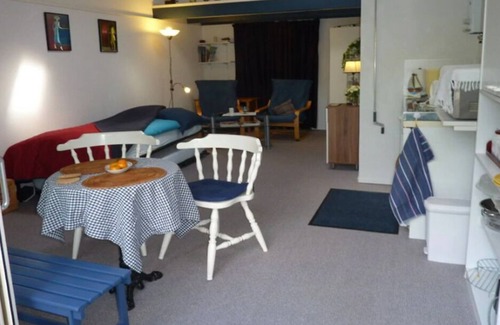 Colijnsplaat Apartment | modern studio 'Zo maar' with high equipment for two people