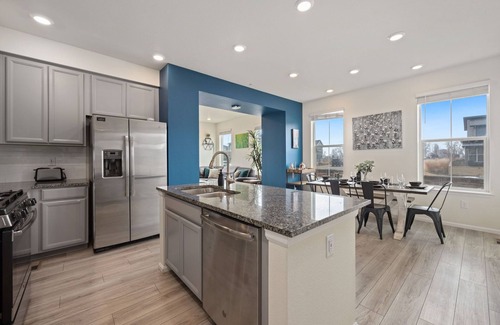 Fort Collins House | Modern & Stunning Home near Breweries and Old Town