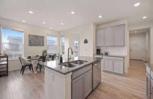 Fort Collins House | Modern & Stunning Home near Breweries and Old Town