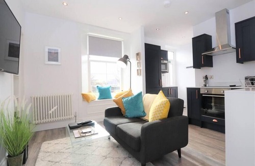 Dollar Apartment | Modern , stylish one bedroom apartment in the centre of Dollar