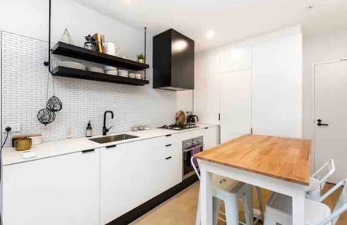 Richmond North Apartment | Modern, stylish 2 bed apartment, great location