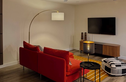Southwest Calgary House | Modern & Stylish 2-Bedroom Basement Suite