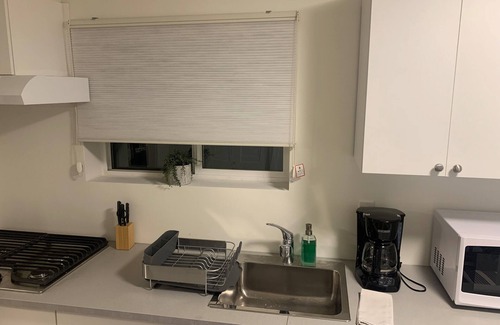 Burnaby House | Modern, stylish, bright and peaceful 2 Bedroom New Suite. Fully licensed