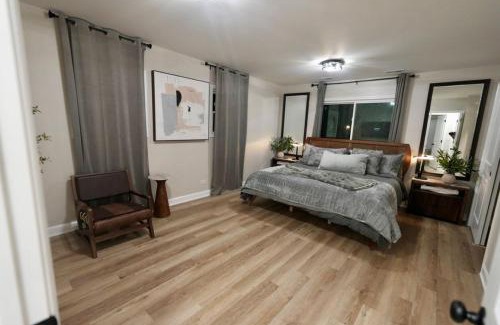 Homewood House | Modern Stylish Comfort Near Casino and Hwy