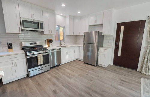 Los Angeles House | Modern & Stylish Home, 5 mins to SoFi Stadium