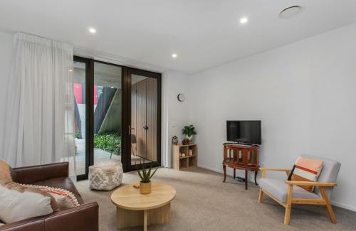 Christchurch City Centre Apartment | Modern Stylish New 3 Mins CBD