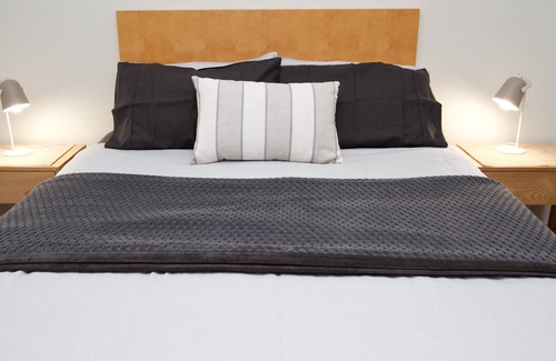 Shortland House | Modern Stylish Townhouse 1
