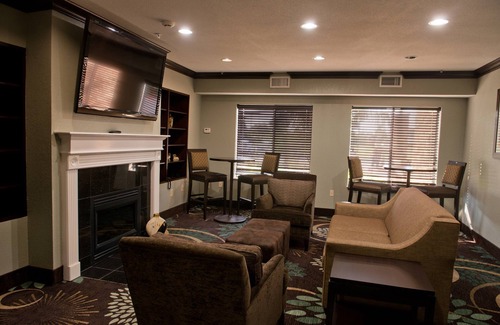 Barker Condo | Modern Suite | Free Breakfast + Free Wi-Fi