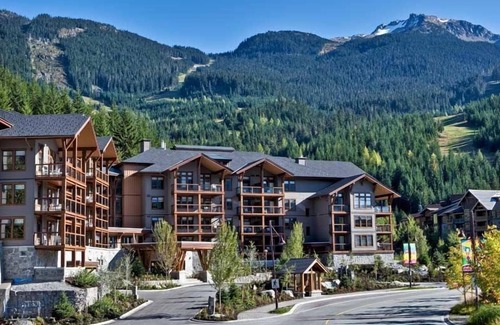 Nordic Estates Apartment | Modern Suite + King Beds | 5 Mins from DT Whistler