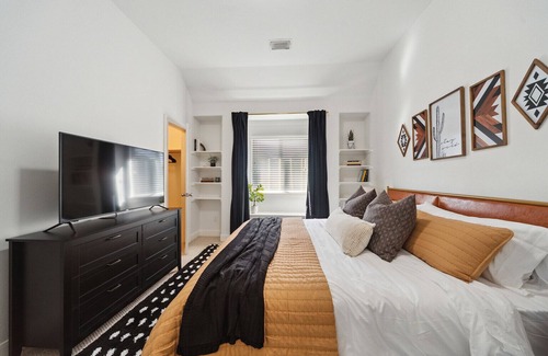 Klein House | Modern Texas Themed Getaway near Houston!
