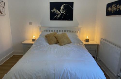 Bury St Edmunds Apartment | Modern The Mews Apartment