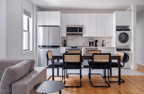 Greenpoint Apartment | Modern Three Bedroom Brooklyn Condo-Hotel