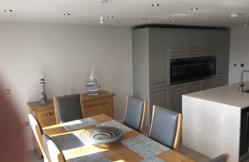 Beadnell House | Modern Three bedrooms with sea views