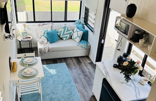 Drewvale House | Modern Tiny House Fully Equipped
