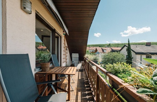 Ihringen Apartment | Modern top-floor apartment with stunning views of the Vosges mountains