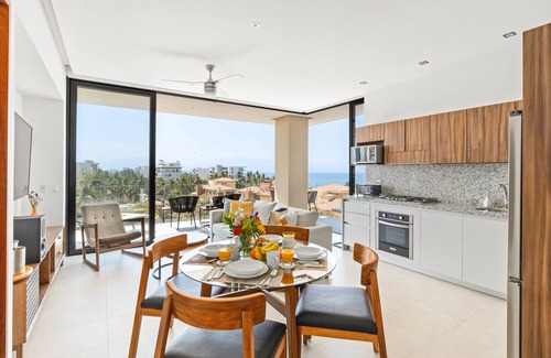 Bucerias Condo | Modern top floor condo w/Oceanview & Infinity Pool