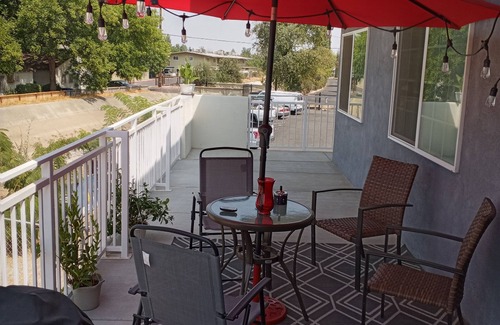 Tower District Apartment | Modern Tower District Apt two bedroom share it with another guest - FREE WiFi!