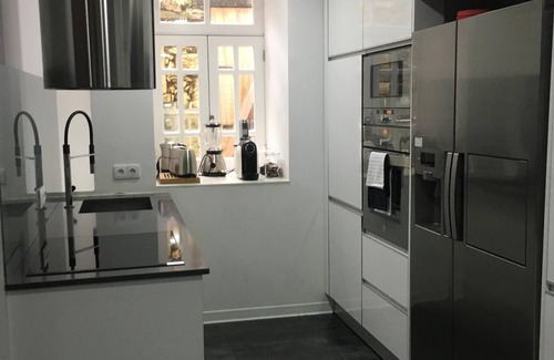 Viana do Castelo House | Modern townhouse, centrally located.