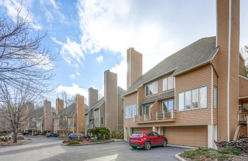 Nellysford House | Modern Townhome at Wintergreen Resort