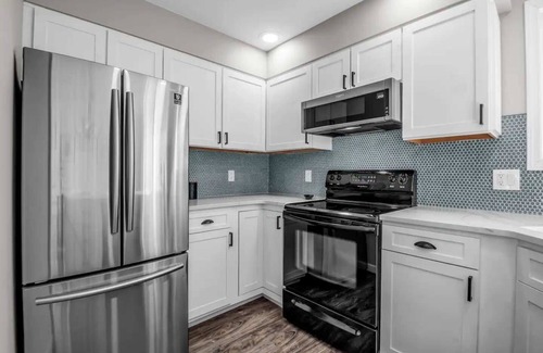 Ellicottville House | Modern Townhome, 2 Decks, Fireplace