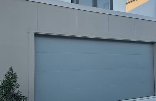Gold Coast House | Modern Townhome in Hope Island