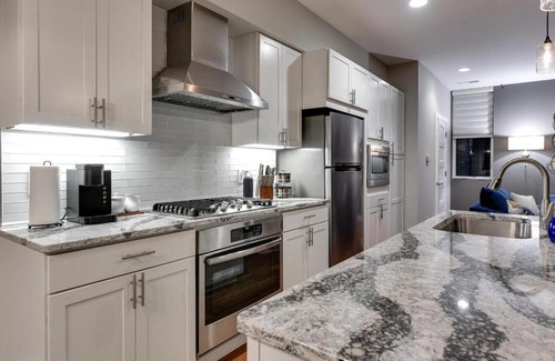 Dahlman House | Modern Townhome Near Downtown walk to CWS!